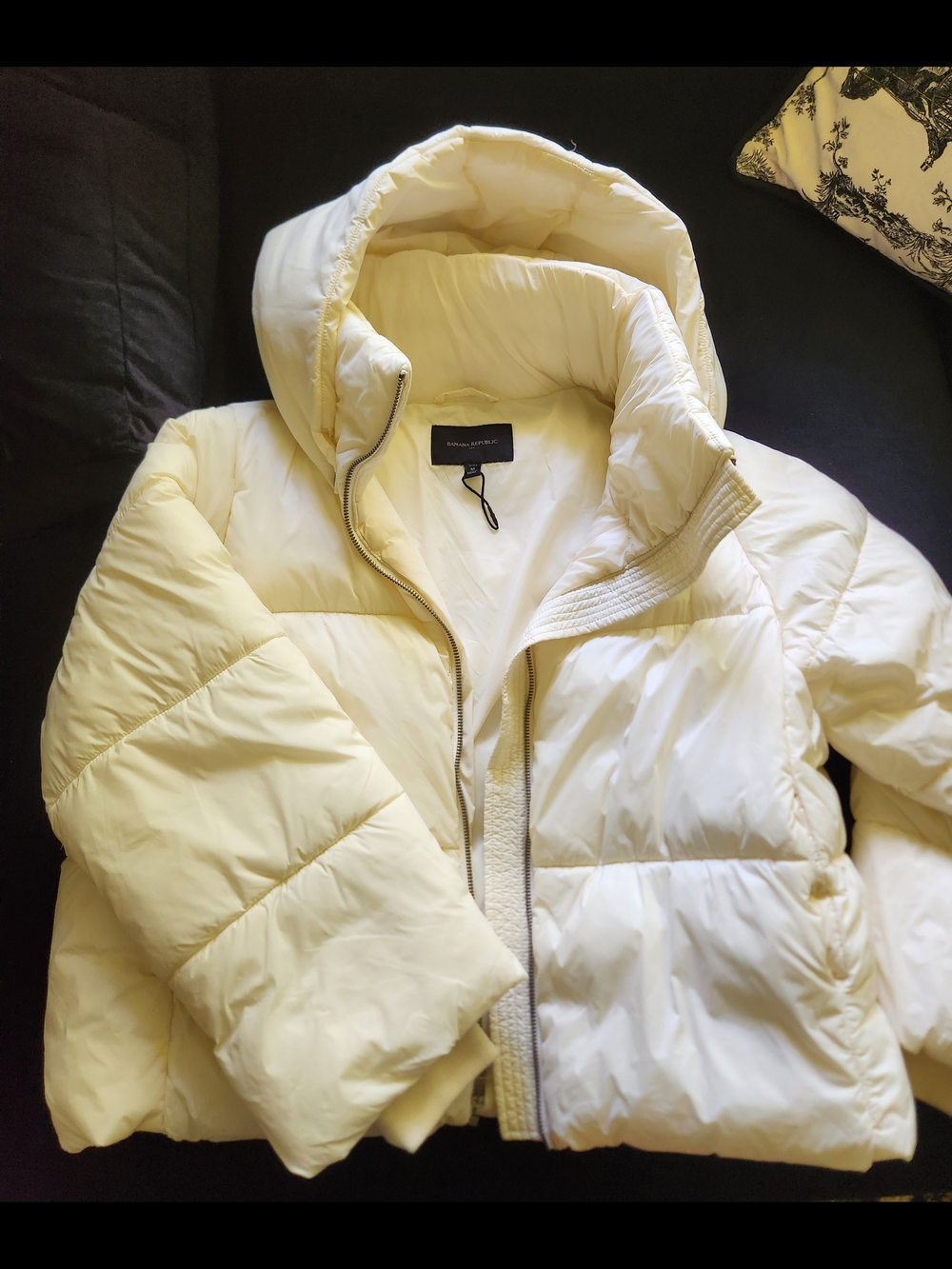 Banana Republic Cream Puffer Hooded Jacket - Women's